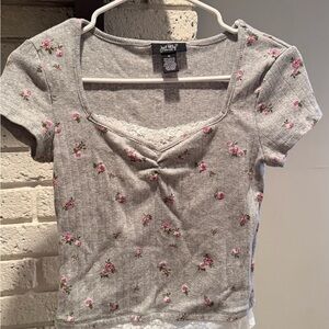 Chic Gray Floral Crop Top Just Polly